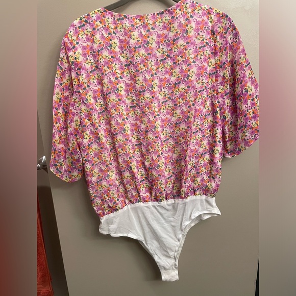 Floral Cheeky Fit Bodysuit NWOT - Picture 4 of 4